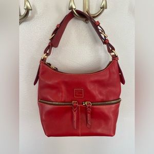 Dooney & Bourke Florentine Leather Small Zipper Pocket Sac Red